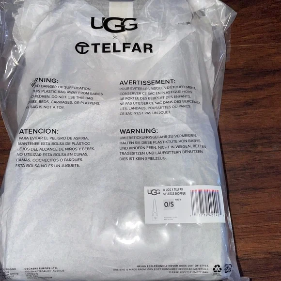 Small Ugg Fleece X Telfar Bag - Picture 8 of 8